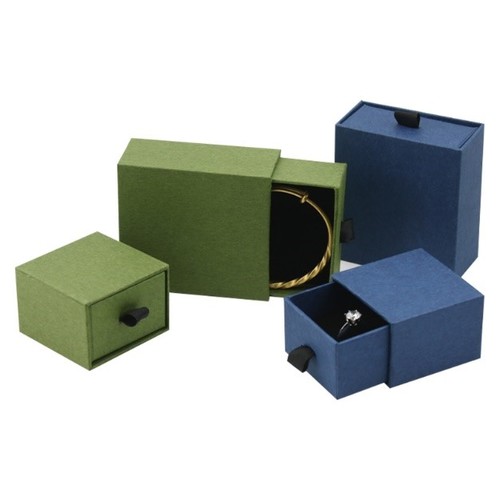 The Importance of Wholesale Packaging Boxes for Cosmetics: Custom-made and Stock Boxes